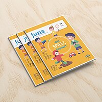 Drei Ausgaben der Zeitschrift juna, Ausgabe 4.22 Spiel liegen auf dem Tisch